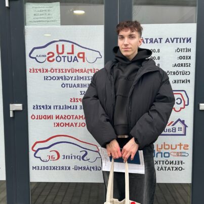 Sági Dániel hallgatói portréfotó